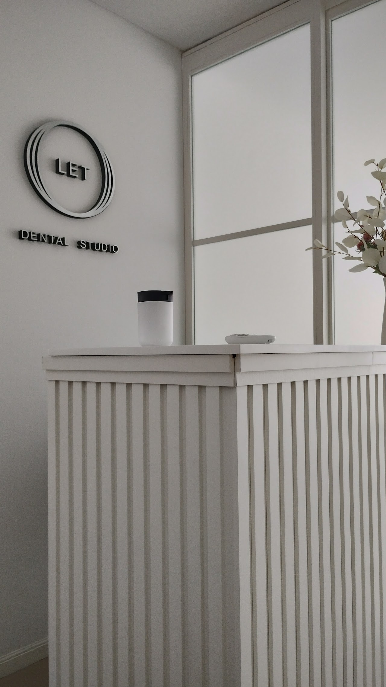 Recepción y Bienvenida LET Dental Studio